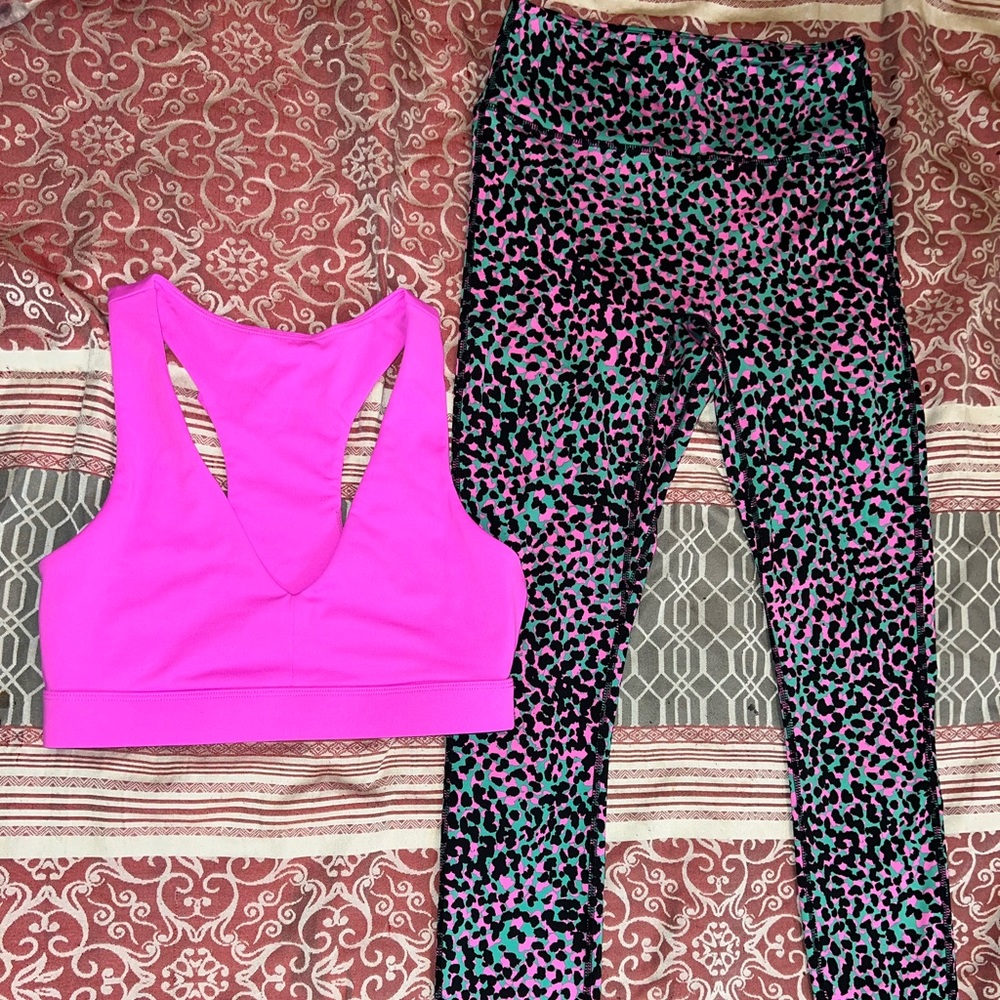 Sports Bra & Leggings Set